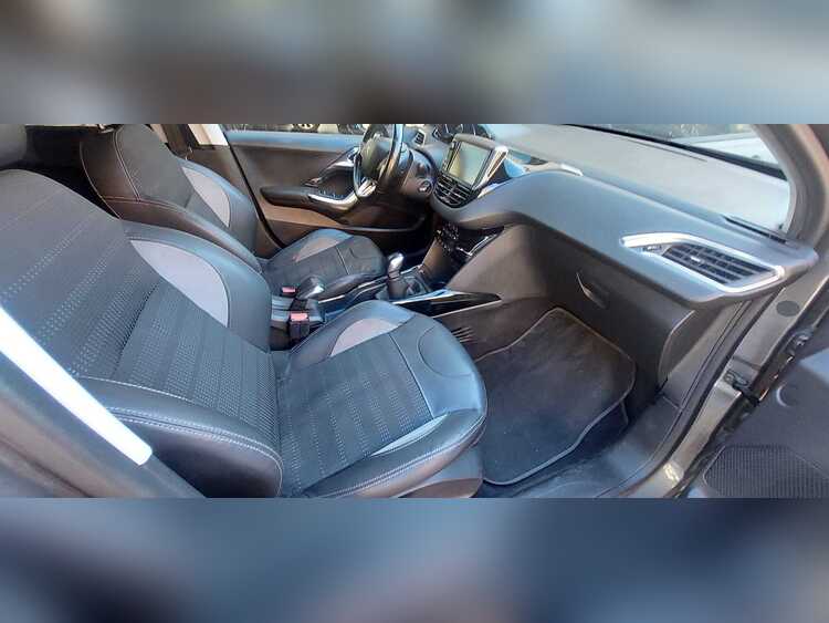 Peugeot 2008 90 cv hdi foto 9